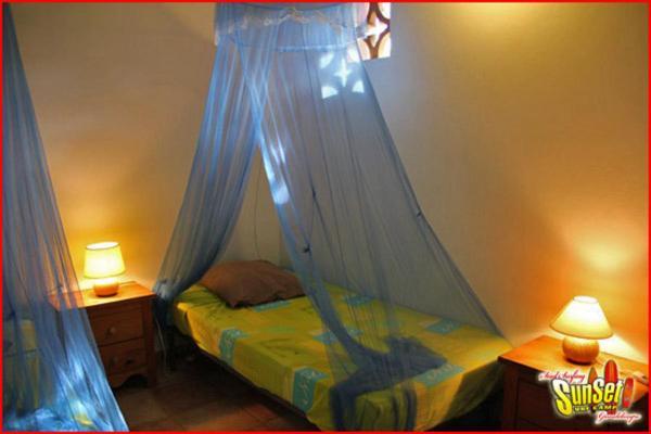 Sunset Surf Camp Hostel Saint-Francois  Luaran gambar